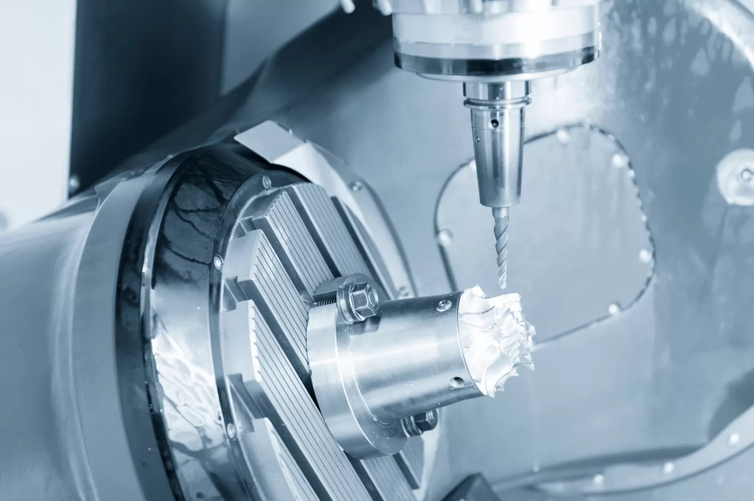 Usinage simultané cinq axes Usinage simultané cinq axes